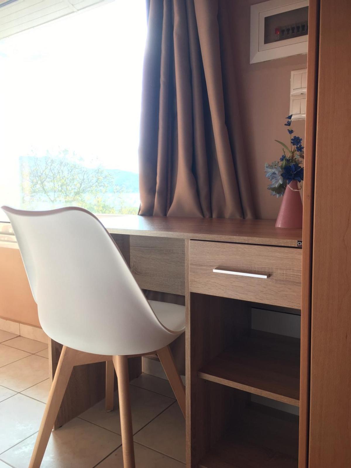 Penthouse Studio Next To The Sea Salamís Eksteriør bilde